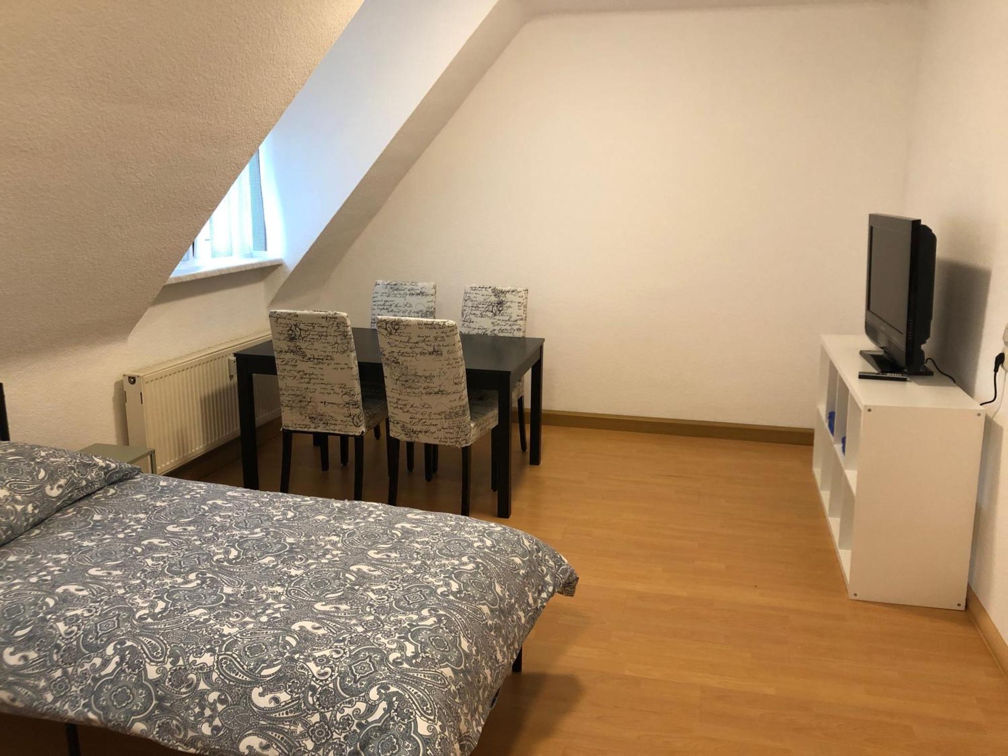 Ferienwohnung Monteurzimmer Haus อาร์นชตัดท์ ภายนอก รูปภาพ